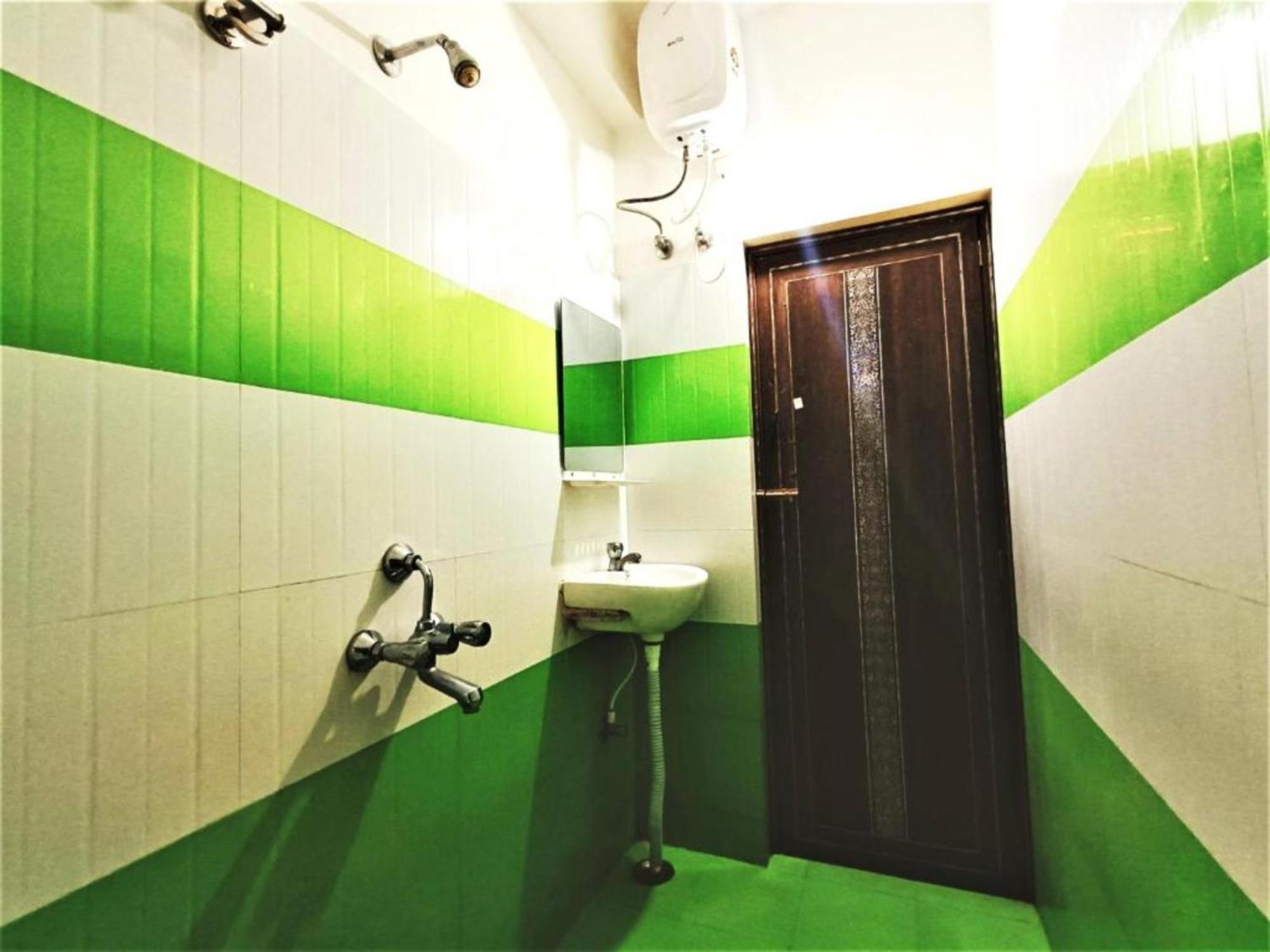 Hotel Krishna Residency Puri Near Sea Beach Best Choice Of Travellers By Morservices Eksteriør billede